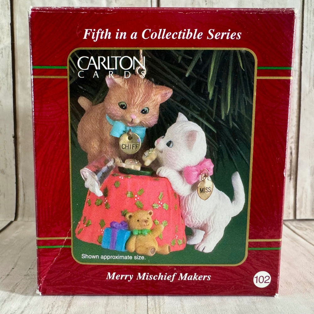 Carlton Cards Merry Mischief Makers Kitten Christmas Ornament 5th in Series #102